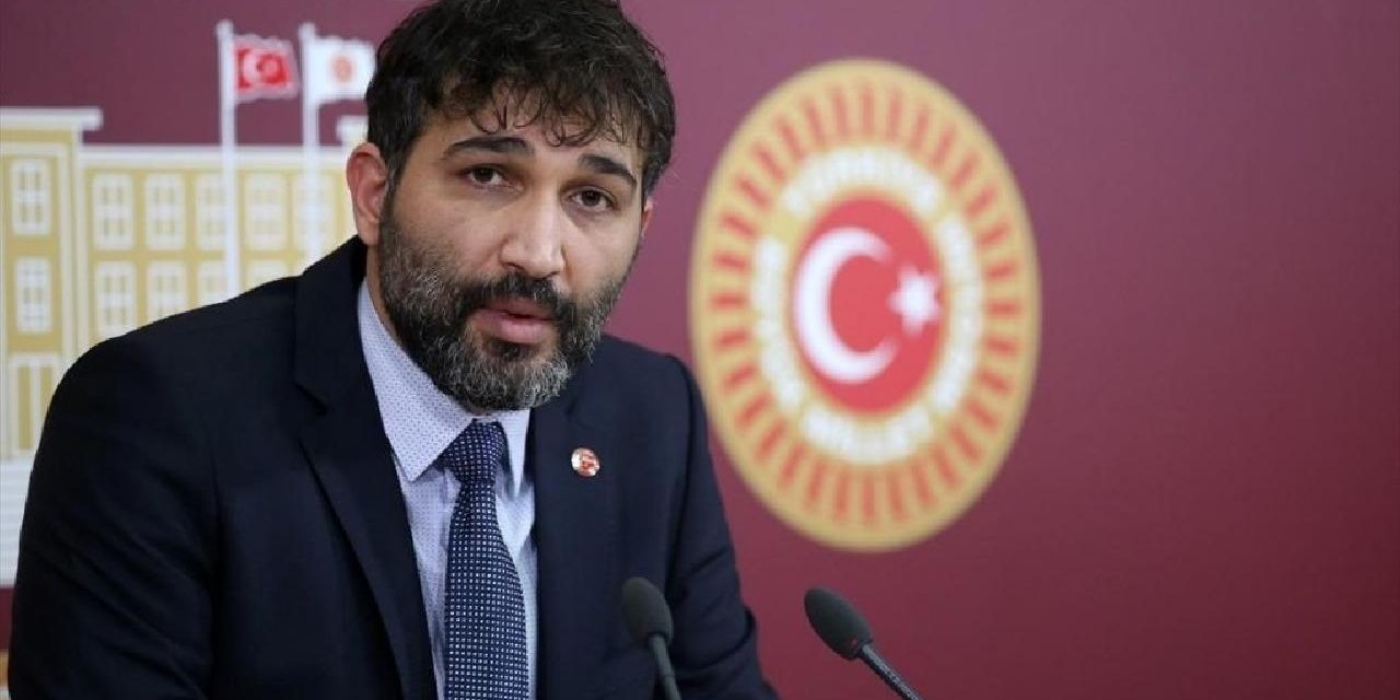 Barış Atay'a 'çeyrek devrimci' diyen AKP'li Özalan'a yanıt: Tam porsiyon AKP'li