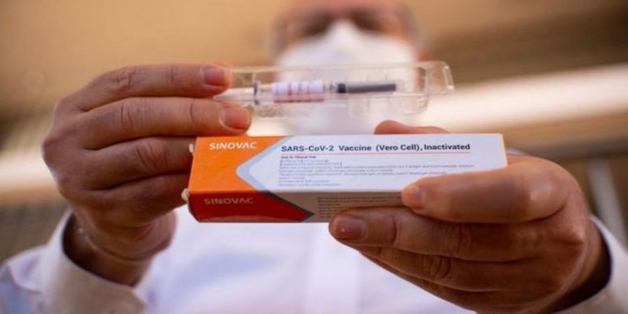 Bilim kurulu üyesinden flaş açıklama: Bir aşı için daha imzalar atıldı