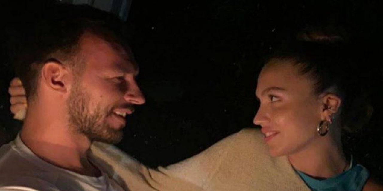 Duygu Özaslan: Sevgilimle görücü usulü tanıştık