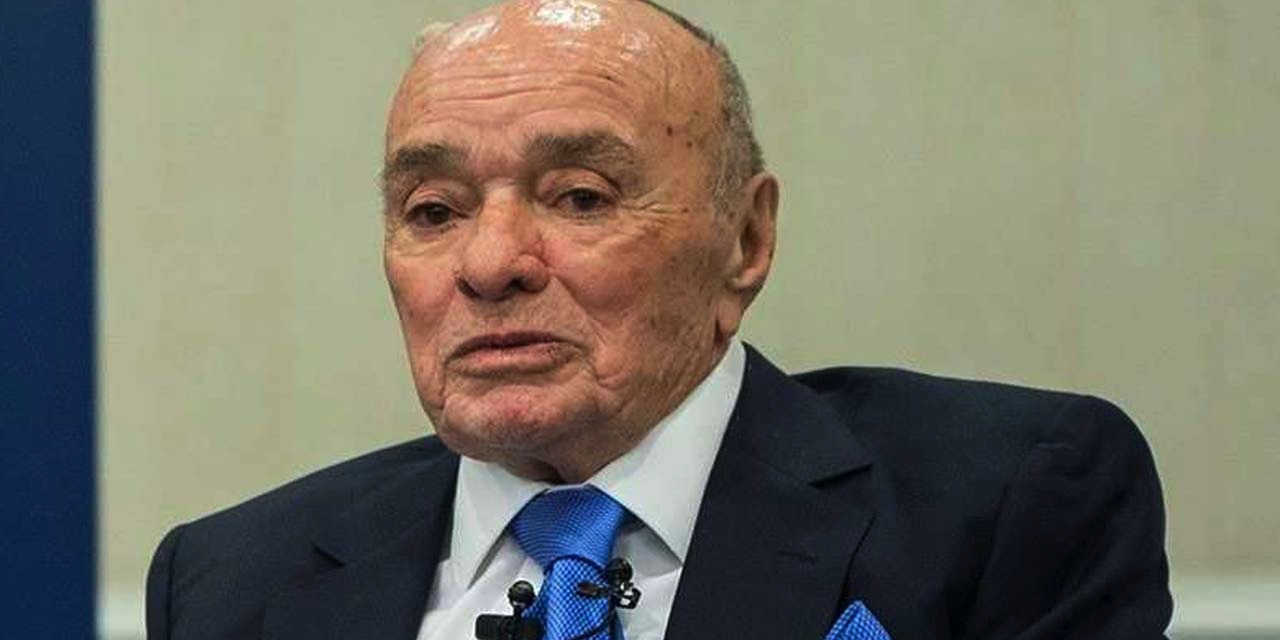 Şarık Tara kimdir?