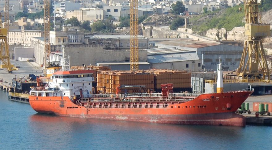 Türk tankerine Libya açıklarında el kondu! Mürettebat rehin alındı