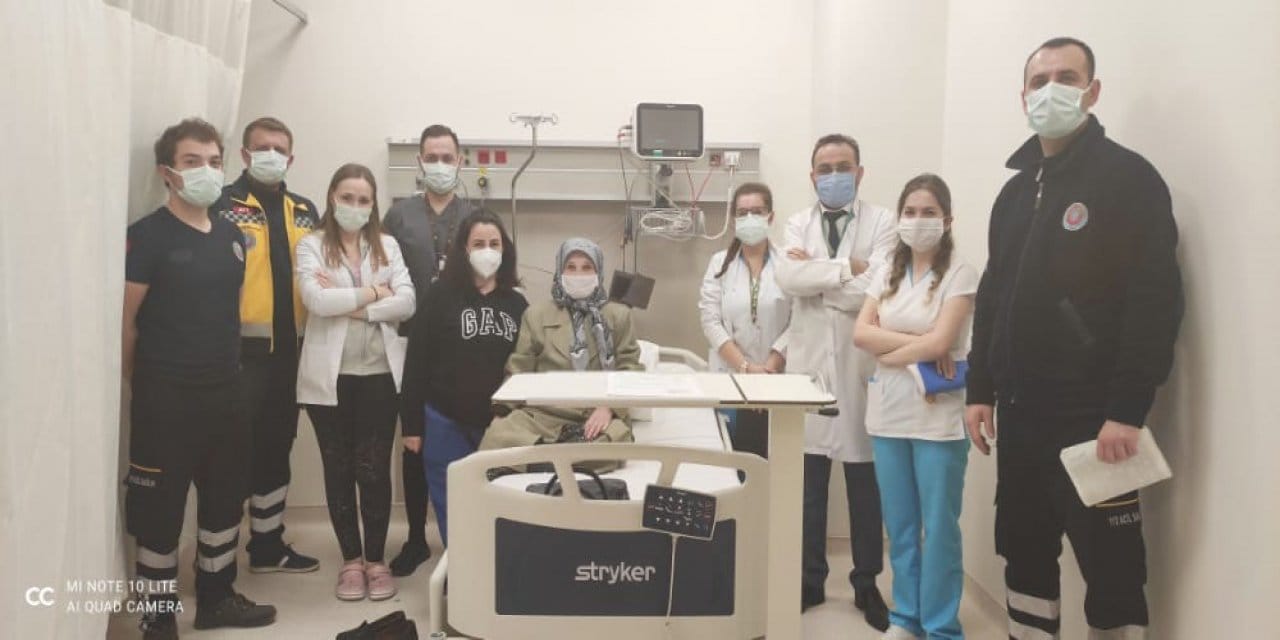 Naim Süleymanoğlu'nun annesi Türkiye'ye getirildi