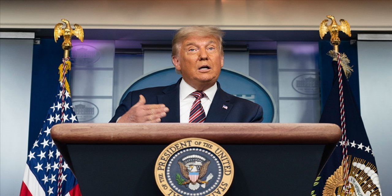 Twitter Trump'ın hesabını kalıcı olarak askıya aldı