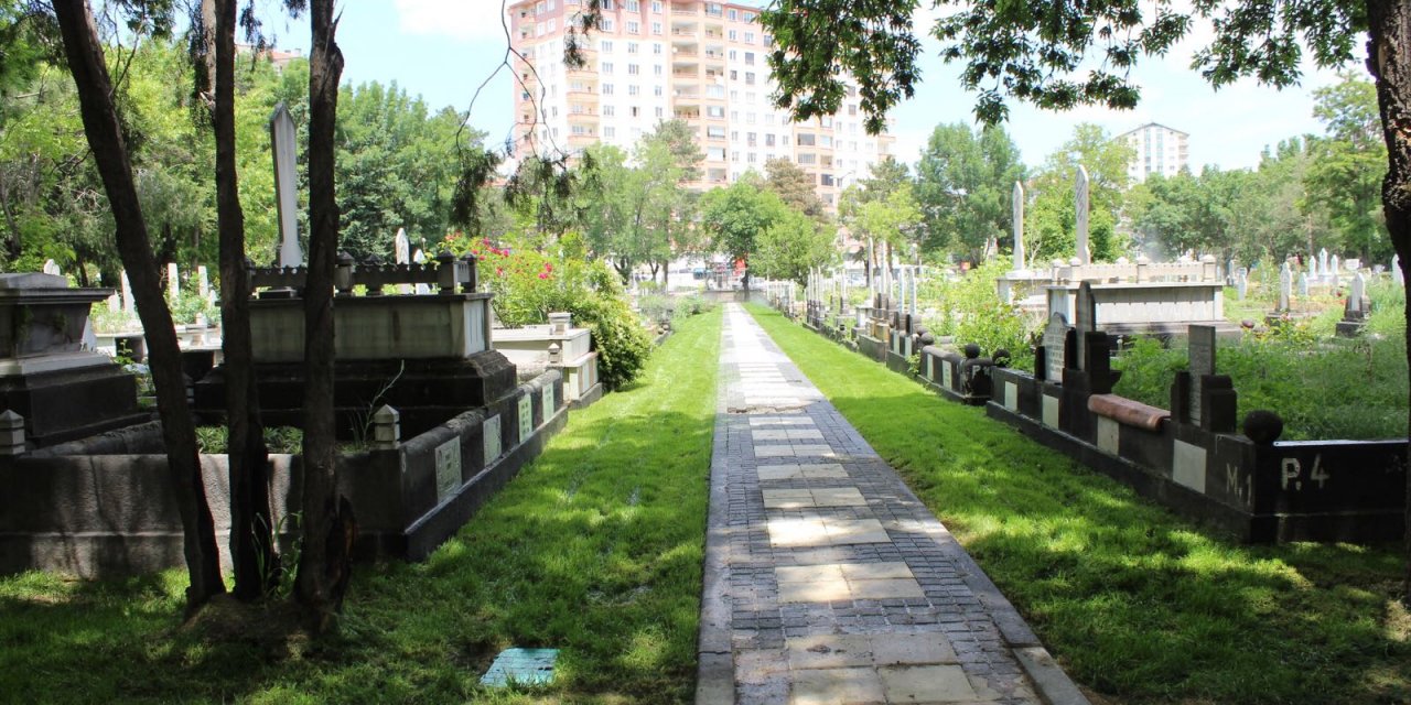 AKP'li belediyeden mezar yeri için ücret talebi: 40 bin TL