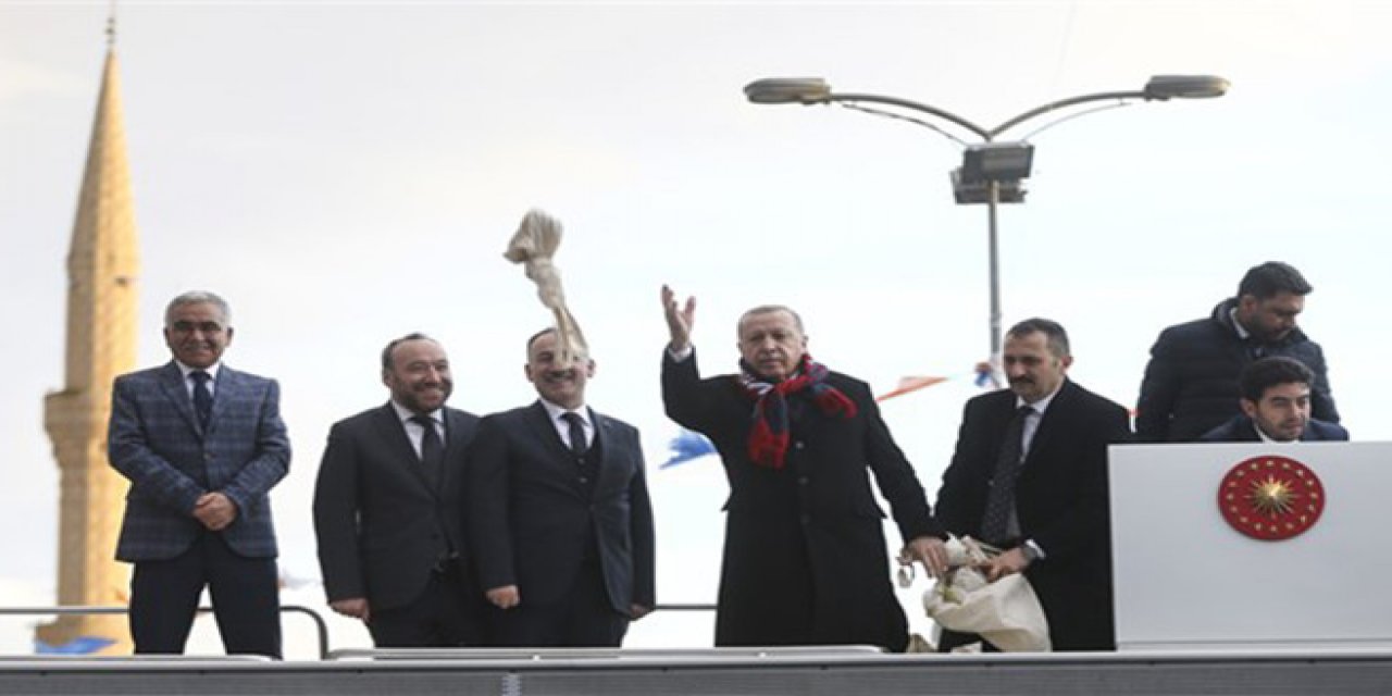 Erdoğan'dan Elazığ depreminin birinci yılında 'keyif çayı'