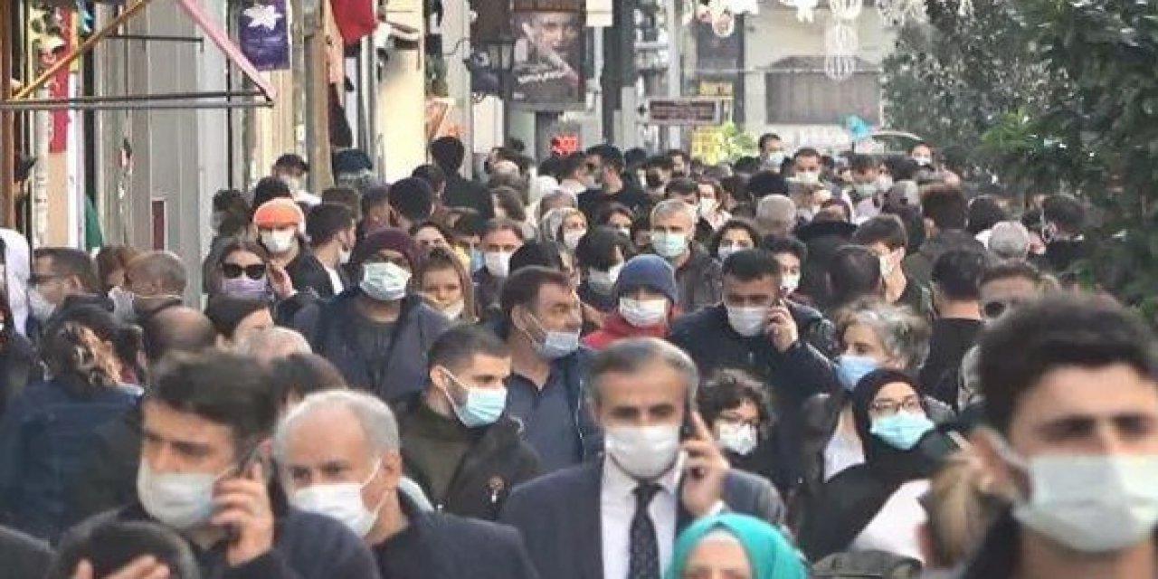 İstiklal Caddesi'nde korkutan kalabalık