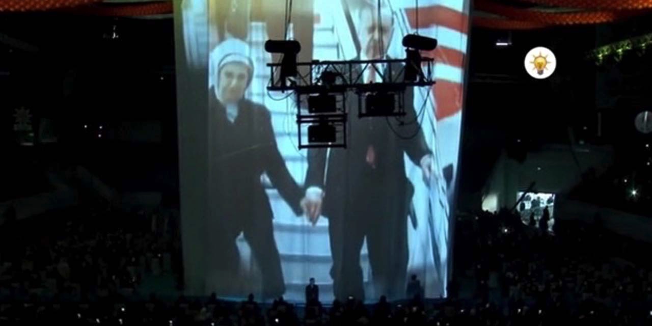 Muhalefet yas isterken: Erdoğan'a popstar gibi karşılama