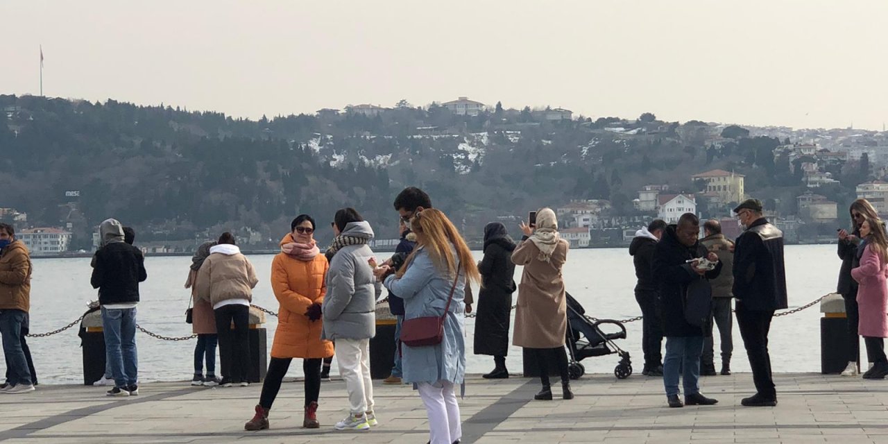 Ortaköy'de dikkat çeken kalabalık