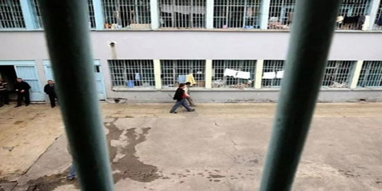 Cezaevi raporu: Kameralar tuvaletleri görüyor, çocuklara süt, yumurta verilmiyor