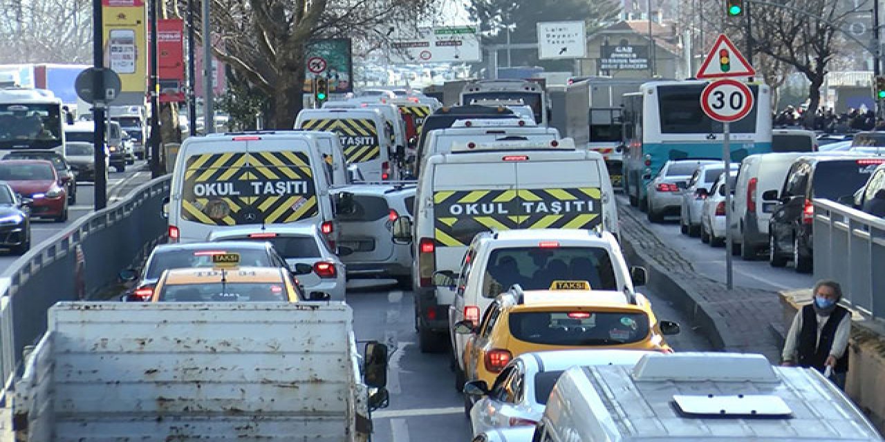 Kısıtlama öncesi İstanbul trafiğinde son durum