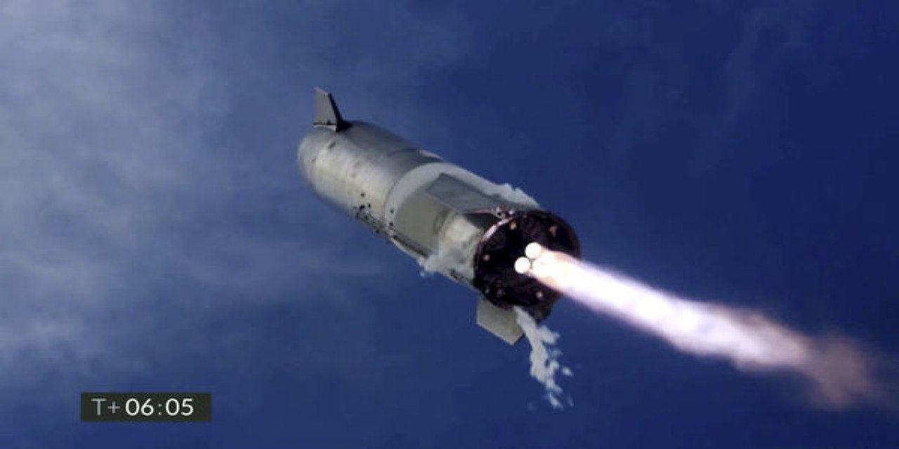 Elon Musk bir roket daha patlattı
