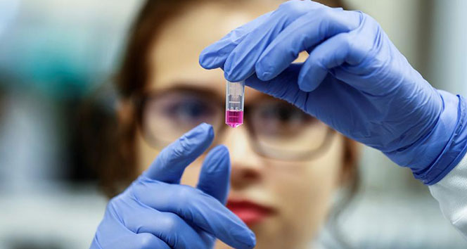 'İki doz aşısını olan 852 kişi  koronavirüse yakalandı'