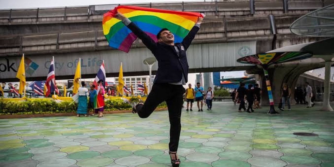 Japonya'da eşcinsel çiftlerin evliliğine yeşil ışık