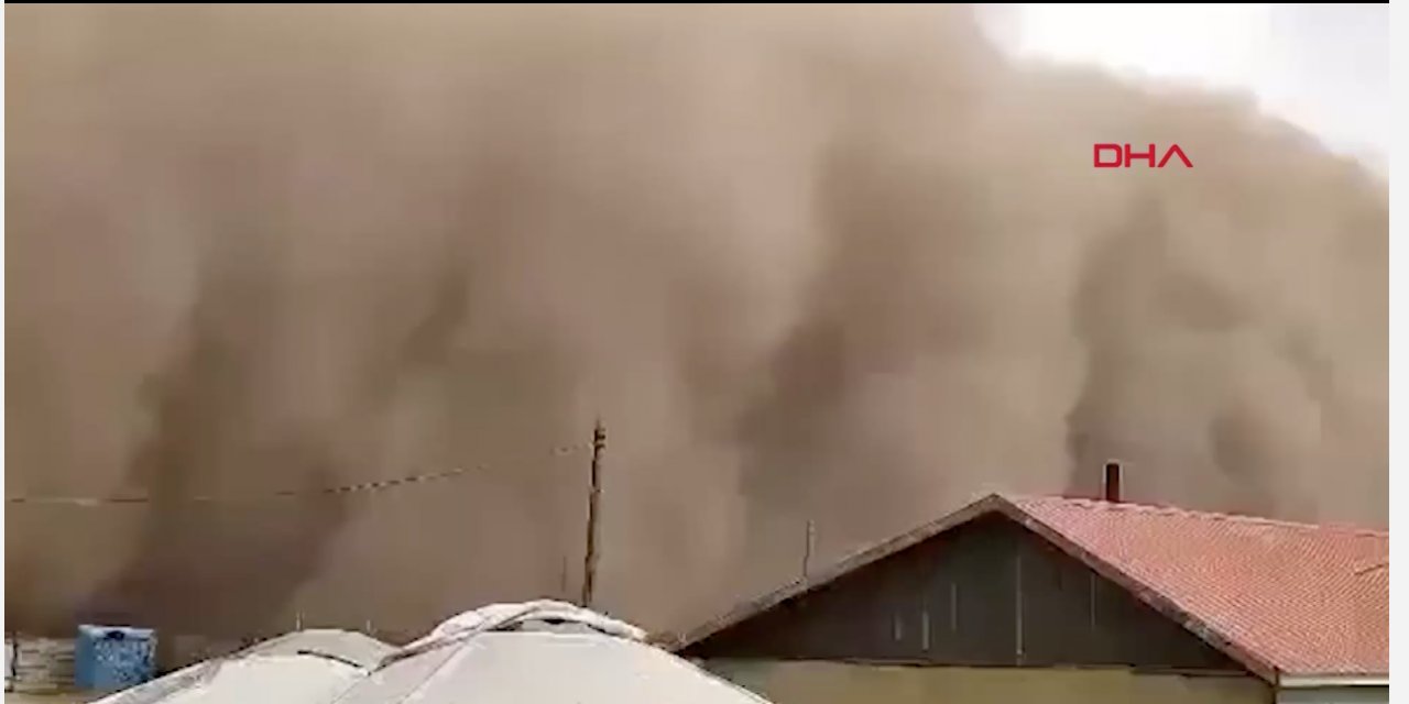 Kazakistan’da kum fırtınası