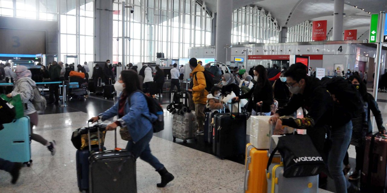 İstanbul Havalimanı'nda koronavirüs döneminin en yoğun günü