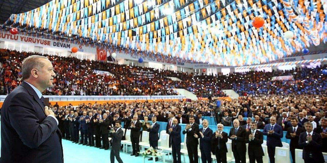 Eski Bakan Bahattin Yücel: AKP 'ılımlı' değil 'ticari İslam' tarafını seçti