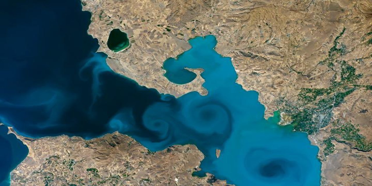 Van Gölü'ne oy yağdı, NASA'nın sitesi çöktü