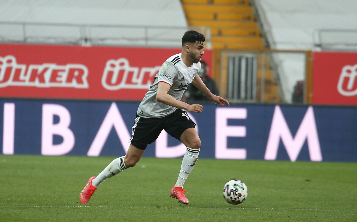 Beşiktaş'ta kalacak mı? Rachid Ghezzal'dan transfer açıklaması...