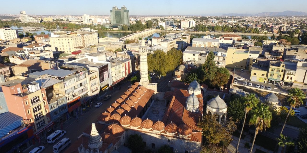 19 yıl önce camiden çalınan 500 yıllık çiniler, Londra'dan çıktı!