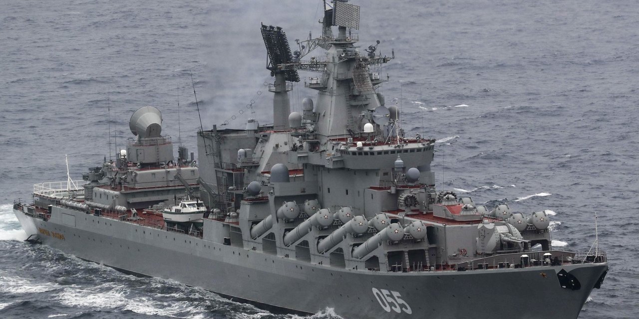 Rusya, Karadeniz'e 15 donanma gemisi gönderdi