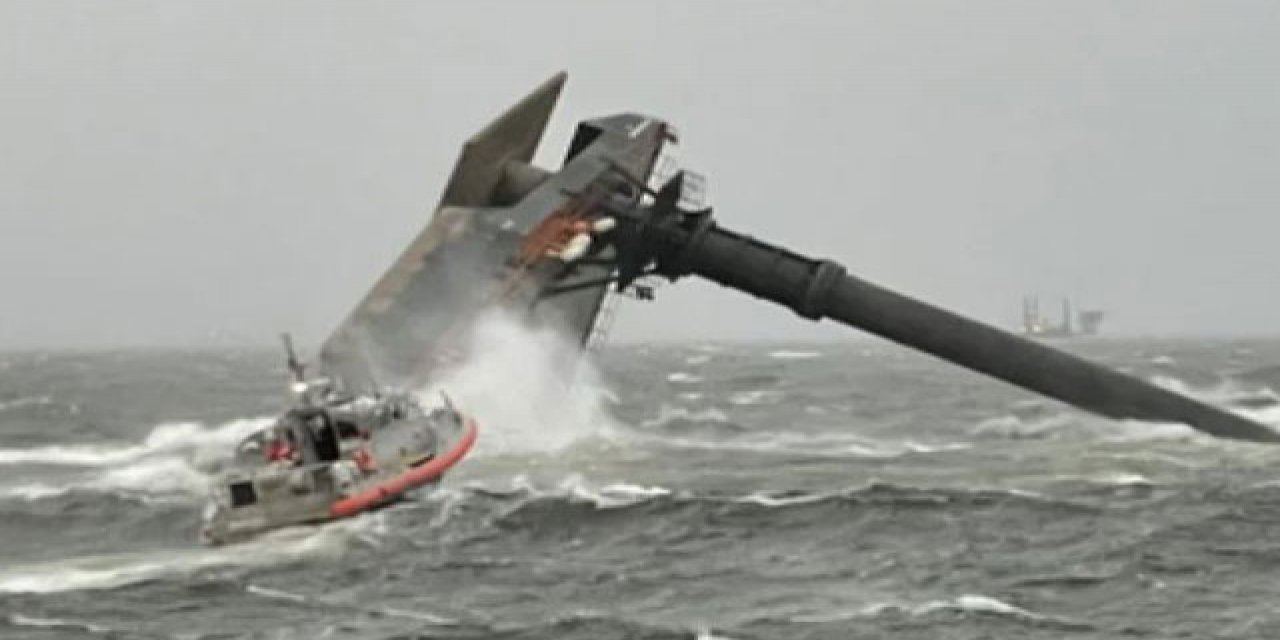 ABD’de tekne alabora oldu: 12 kayıp