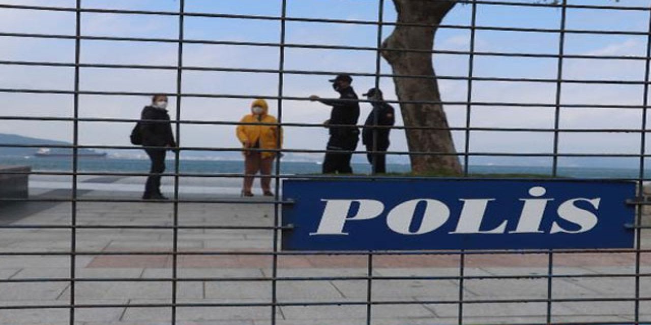 Çanakkale’de, sahiller ve parklar halka kapatıldı