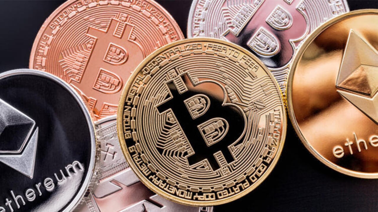 Hükümetlerin açıklaması dijital paraları etkiledi: Bitcoin yüzde 10'dan fazla düştü