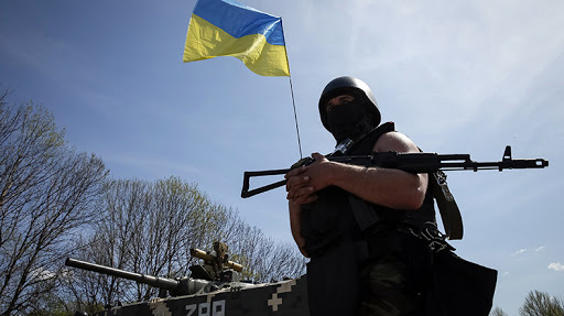 Kiev yönetimi Donetks'e silah yerleştiriyor