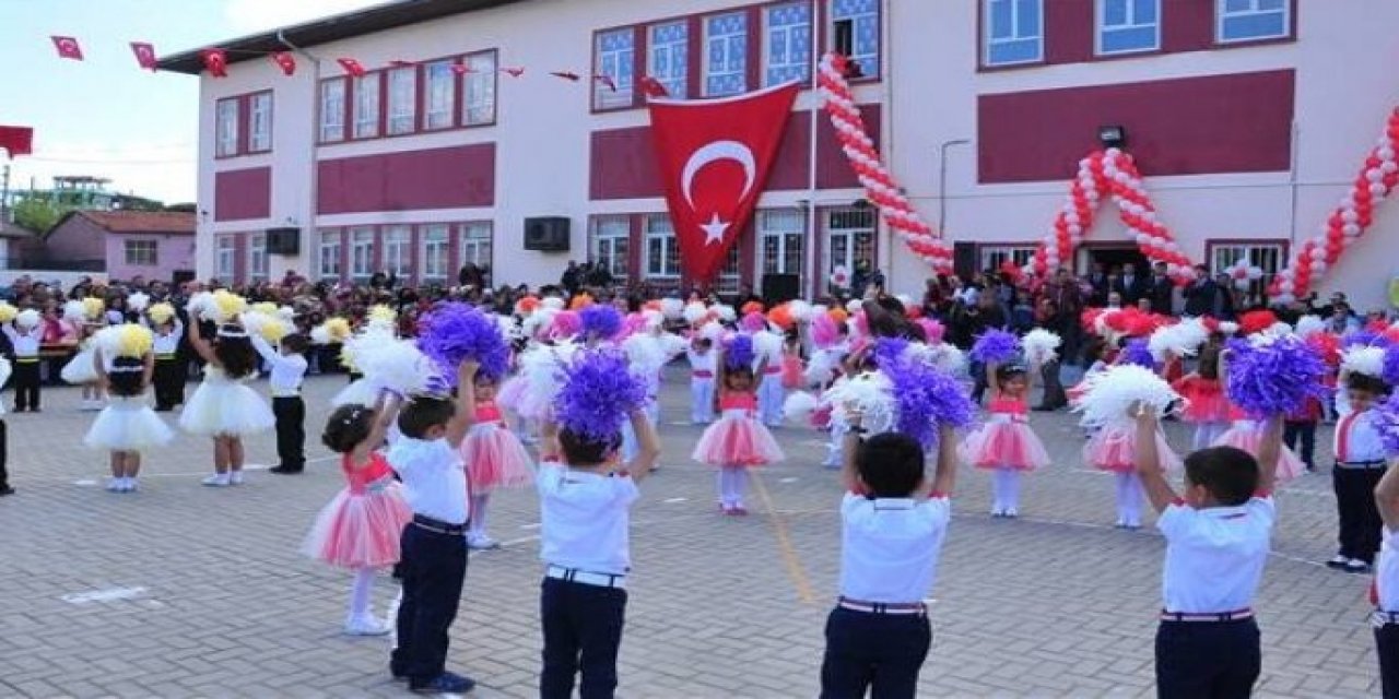 23 Nisan kutlamaları için 'yüz yüze eğitim' şartı