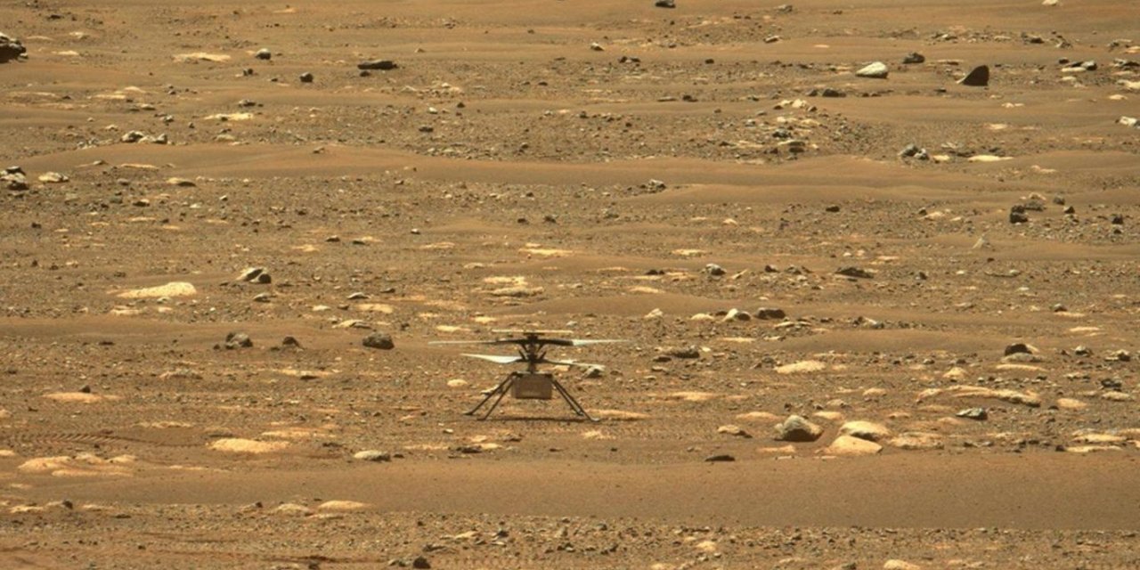 Mars'ın havadan çekilen ilk renkli fotoğrafları gönderildi