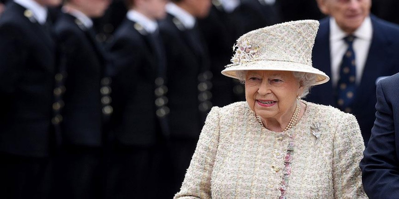 'Kraliçe Elizabeth, emekliliğe ayrılıyor' iddiası
