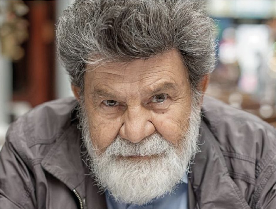 'KE'nin 9. sayısı Cevat Çapan’ı selamlıyor