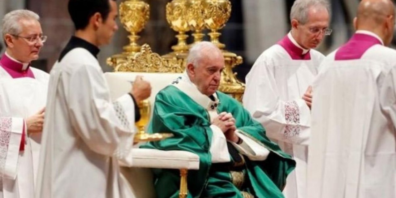 Vatikan'dan yolsuzluk önlemi: 40 Euro üzeri hediye yasaklandı