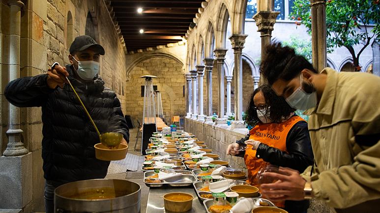 İspanya'da bir kilise Müslümanlara iftar yemeği vermeye başladı