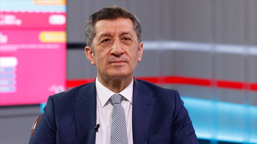 Milli Eğitim Bakanı Selçuk: Çocuklarınızın şifrelerini bilin