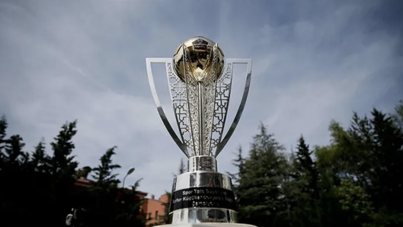 Beşiktaş, Fenerbahçe ve Galatasaray nasıl şampiyon olur? İşte senaryolar...