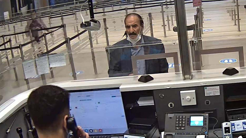 Türkiye'ye 24 kez sahte pasaportla giriş yapan kişi yakalandı
