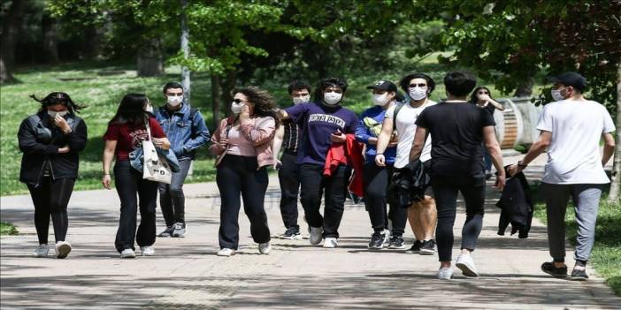 Gençler umutsuz ve kaygılı: Torpil yoksa iş de yok