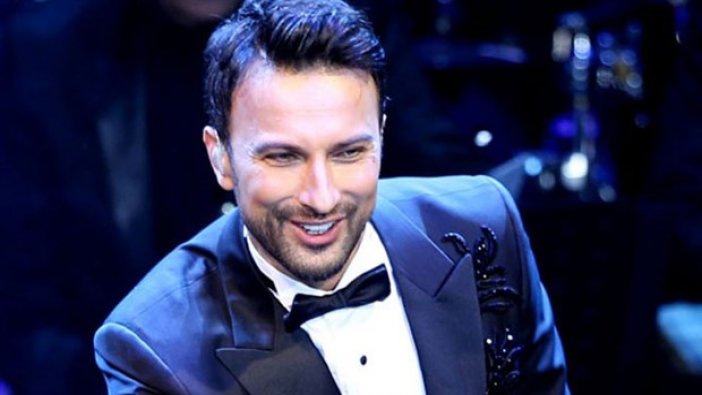 Tarkan'dan muhteşem 10 Kasım paylaşımı!