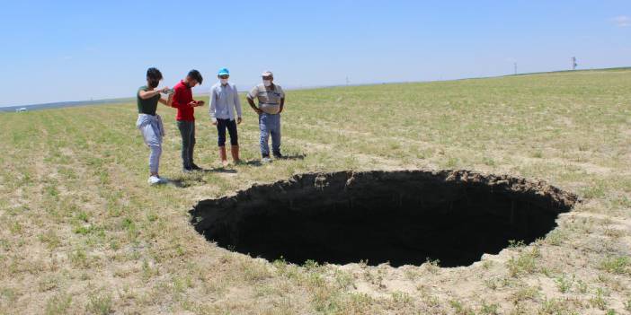 Konya'da 3 metre çapında 65 metre derinliğinde obruk oluştu