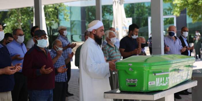 Cenazeler karıştı: Ölen kadını son kez görmek isteyen aile şoke oldu