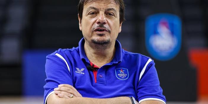 Anadolu Efes Başantrenörü Ergin Ataman "Yılın Koçu" seçildi