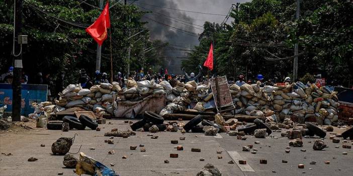 Myanmar'da gözaltında tutulan 2 binden fazla kişi serbest bırakılacak