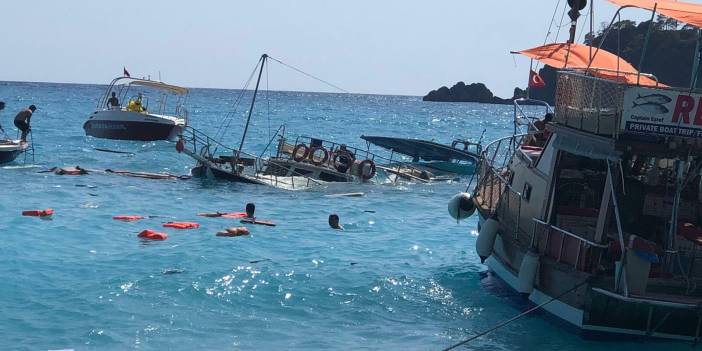 Fethiye'de tur teknesi battı