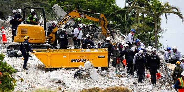 Miami'de çöken 13 katlı binada can kaybı 36'ya yükseldi