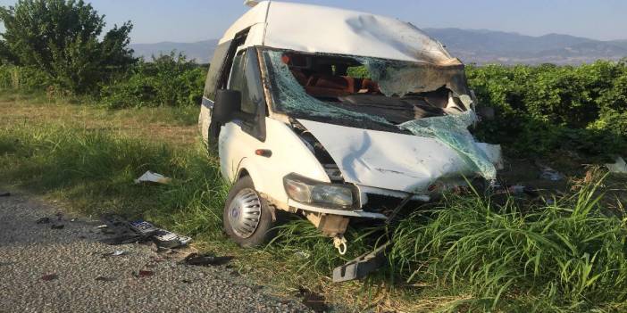 Manisa'da tarım işçileri kaza yaptı: 2 ölü, 9 yaralı