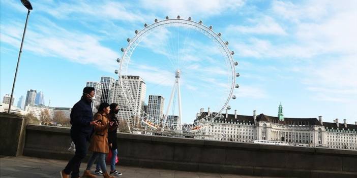 İngiltere'de Ocak'tan sonra bir ilk: Günlük vaka sayısı 50 bini geçti