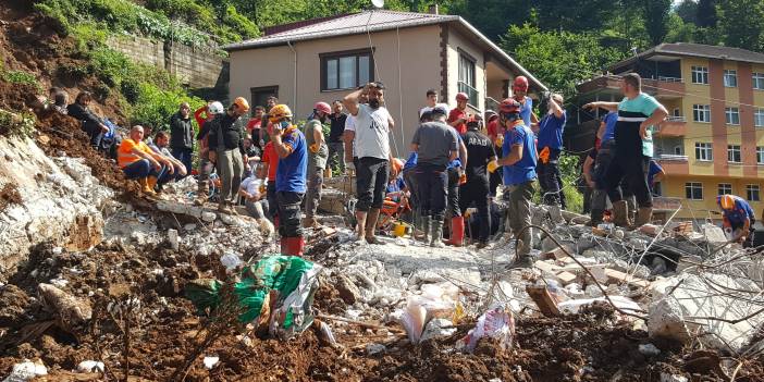 Rize'de selin bilançosu belli oldu: 47 bina yıkıldı, 99 binada ağır hasar var