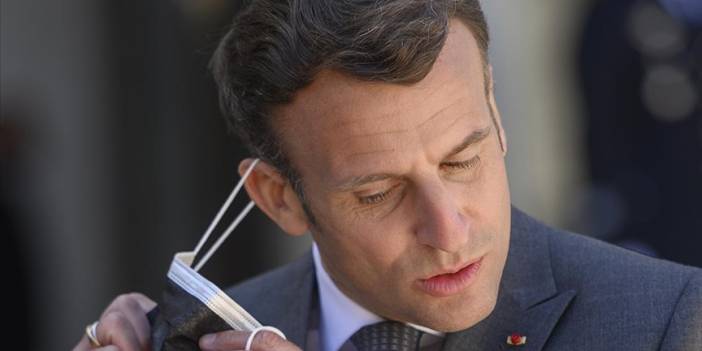 Macron, cep telefonunu ve numarasını değiştirdi