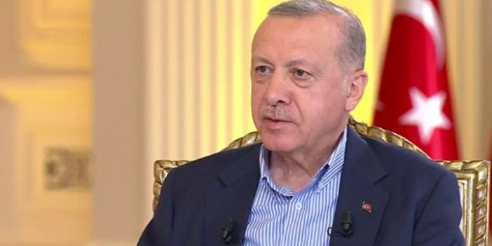 Erdoğan'a canlı yayında sufle verildi